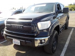 BUY TOYOTA TUNDRA 4WD TRUCK 2015 CREWMAX 5.7L V8 6-SPD AT SR5 (NATL), WSM Auctions