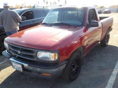 BUY MAZDA B-SERIES 2WD TRUCK 1997 REG CAB 108